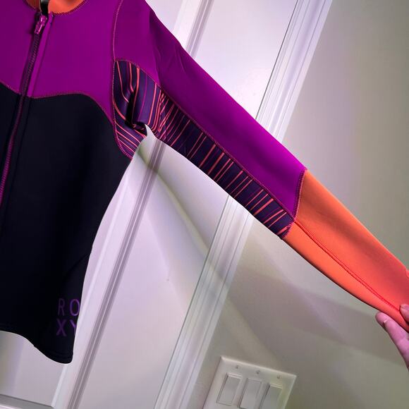 Roxy Girls Wetsuit Jacket Long Sleeve Zip Up Pink Black Orange Size 6 - Picture 2 of 5